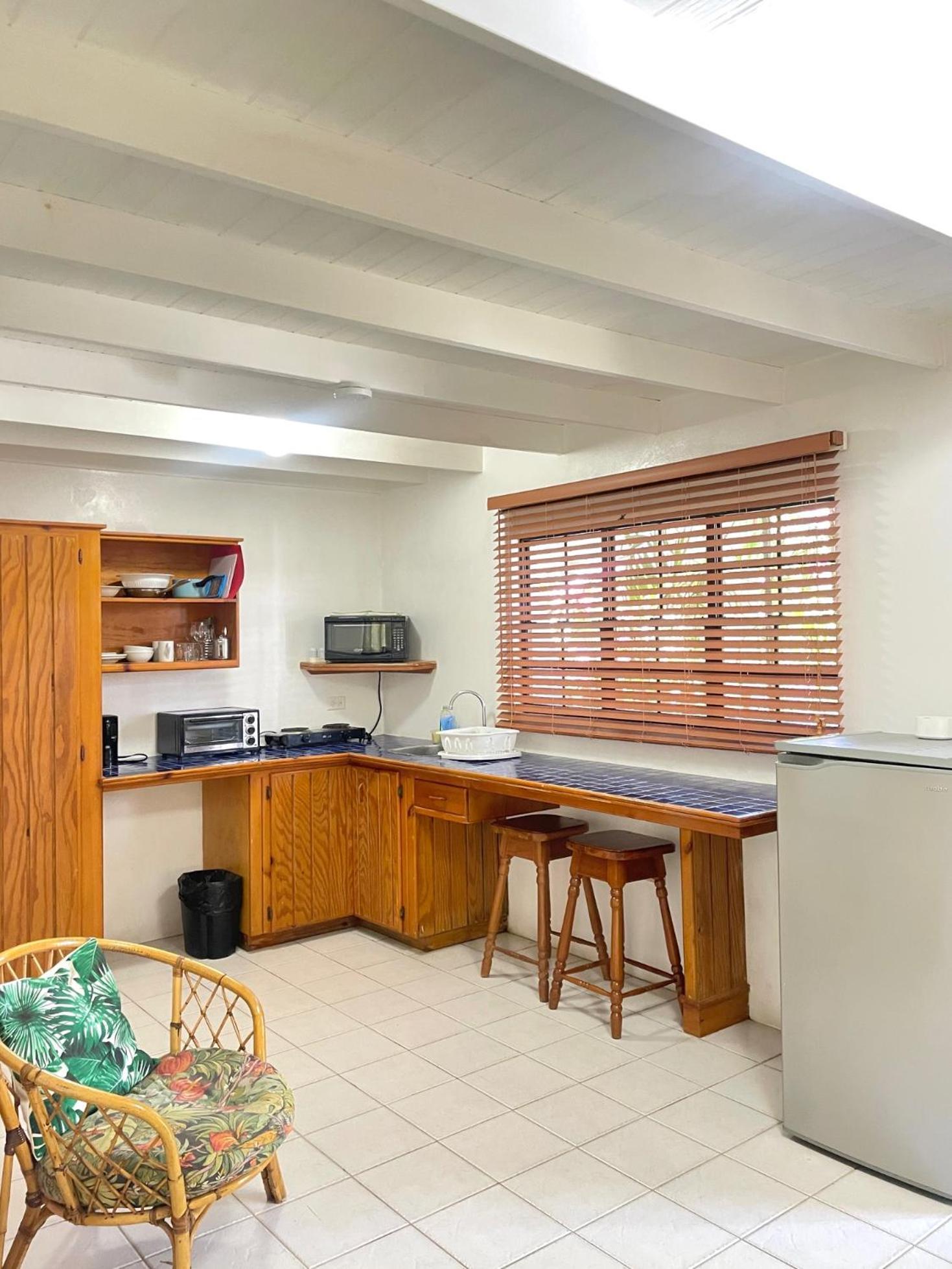 Bananaquit Tobago -Stay Near The Beach Crown Point Ngoại thất bức ảnh