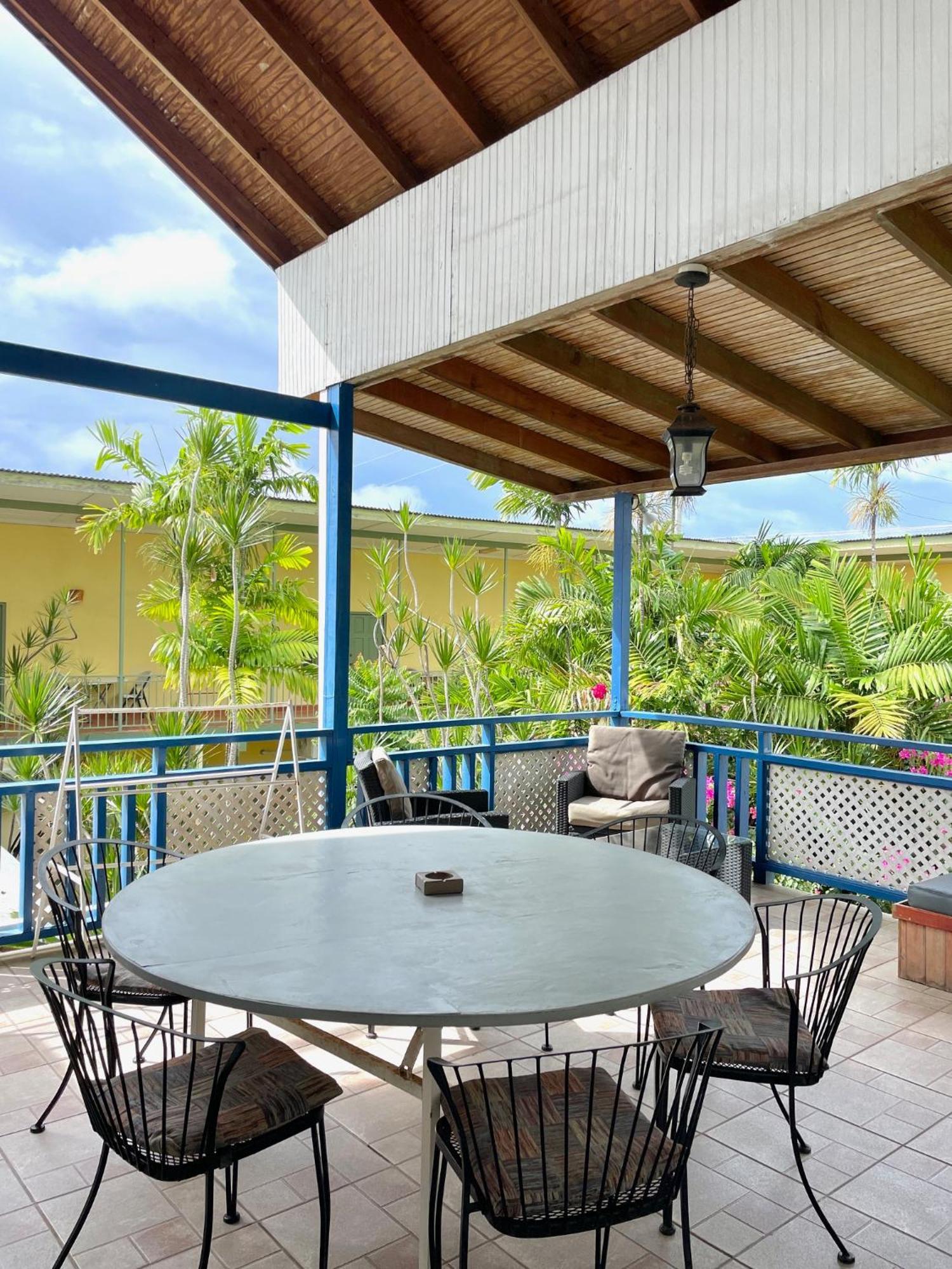 Bananaquit Tobago -Stay Near The Beach Crown Point Ngoại thất bức ảnh