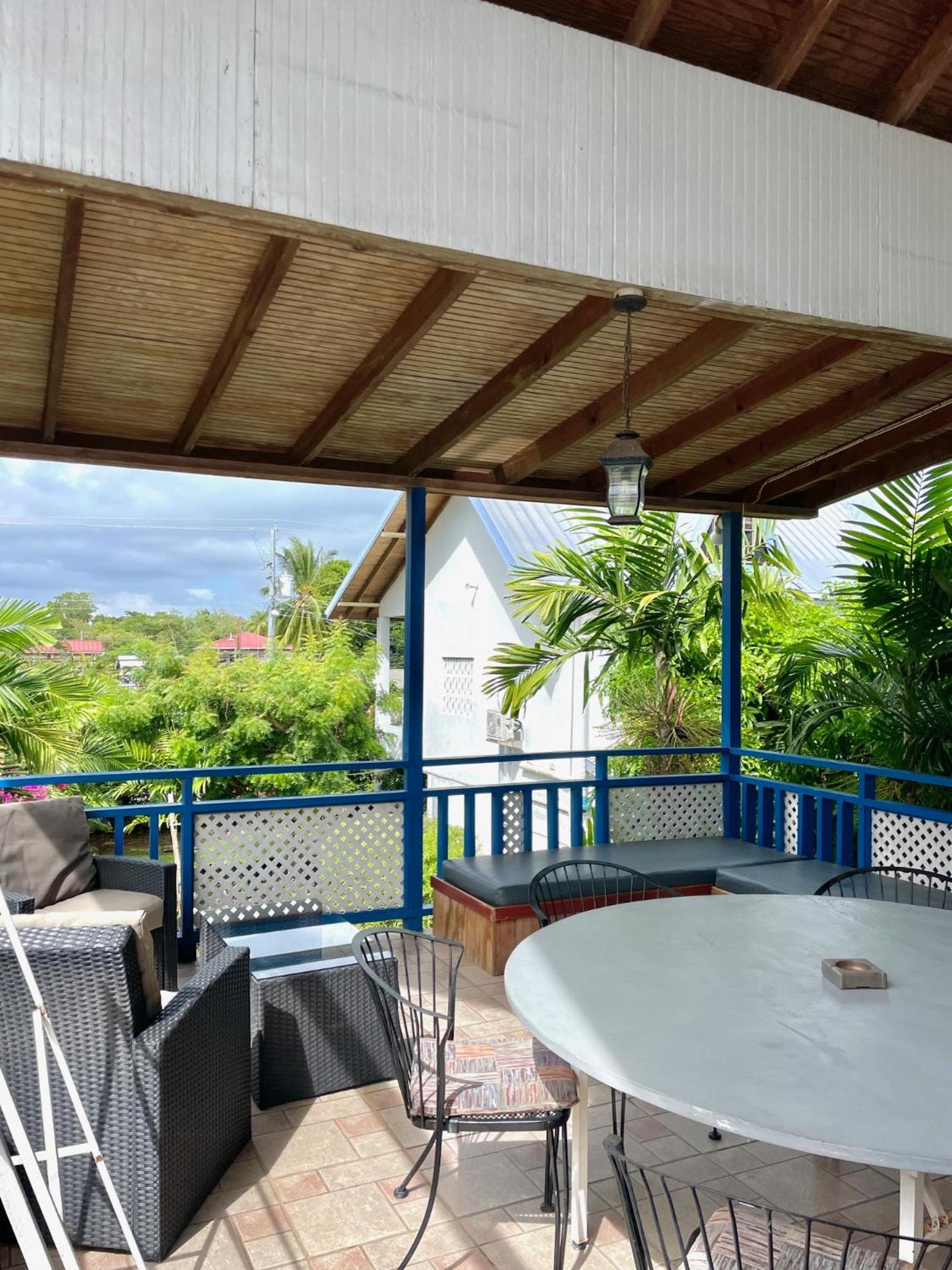Bananaquit Tobago -Stay Near The Beach Crown Point Ngoại thất bức ảnh