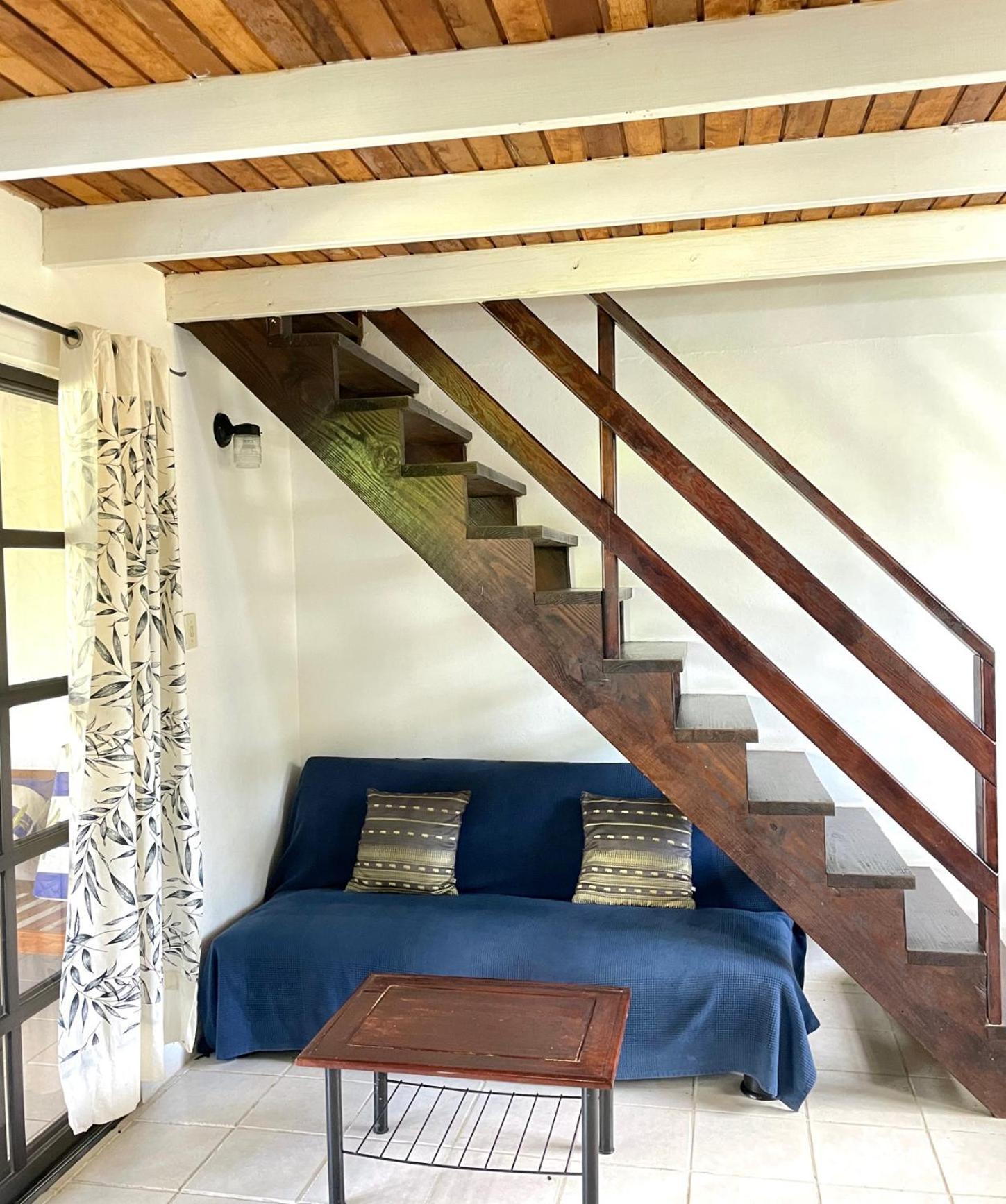 Bananaquit Tobago -Stay Near The Beach Crown Point Ngoại thất bức ảnh