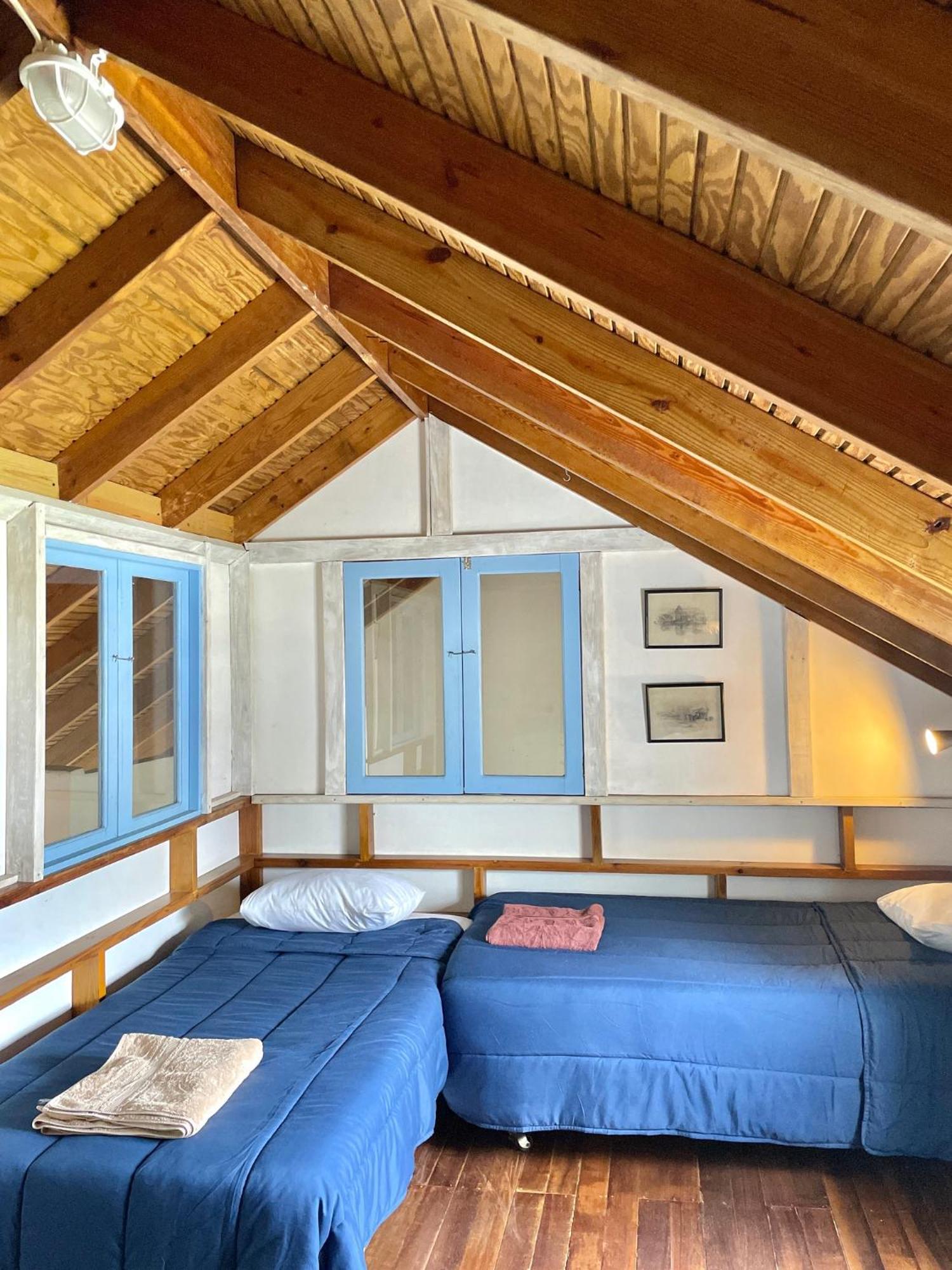 Bananaquit Tobago -Stay Near The Beach Crown Point Ngoại thất bức ảnh